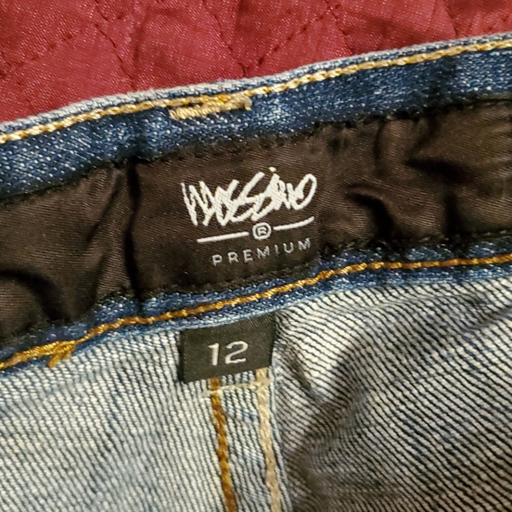 Jeans - Picture 5 of 5